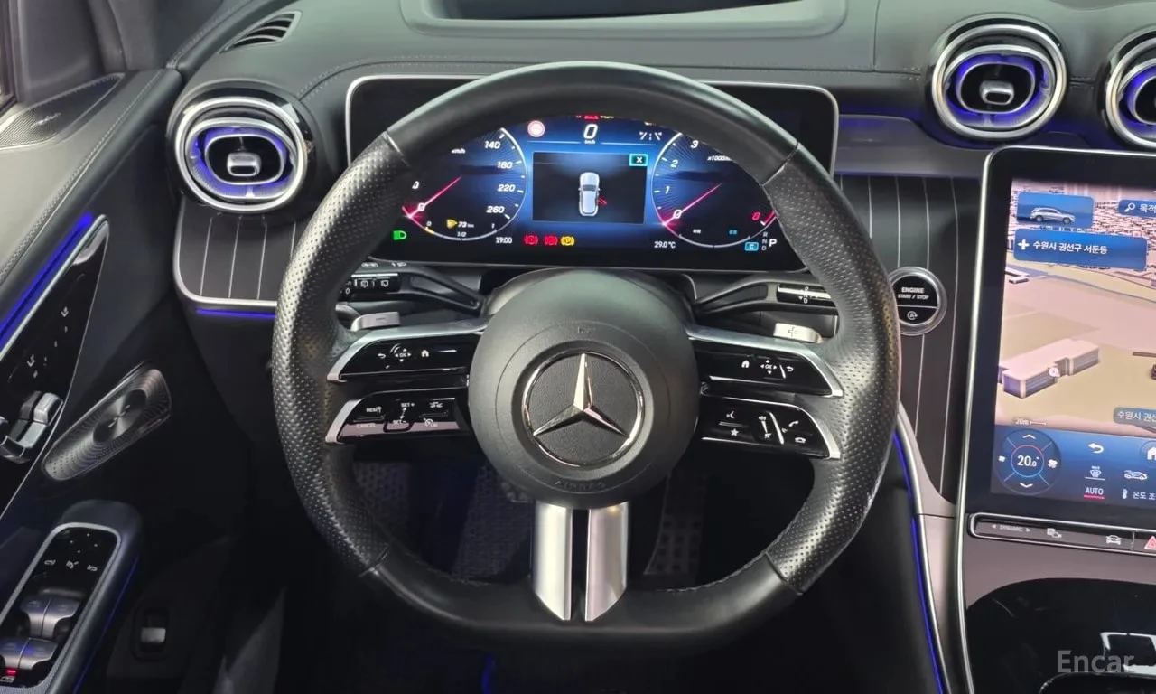Mercedes-Benz GLC 300 4MATIC AMG /ОБДУХВАНЕ/ПАНОРАМА/ДИСТРОНИК/360 , снимка 13 - Автомобили и джипове - 55954011