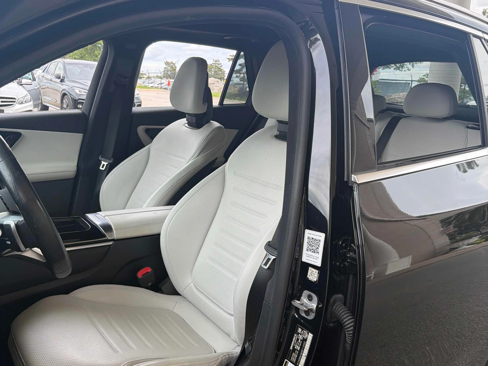 Mercedes-Benz GLC * 300 * CARFAX * , снимка 11 - Автомобили и джипове - 55993671