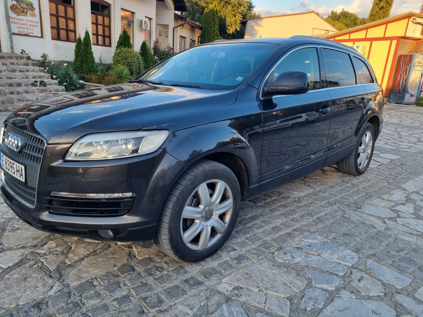 Audi Q7 7 местен 4х4 - ЛИЗИНГ, снимка 3 - Автомобили и джипове - 56132893