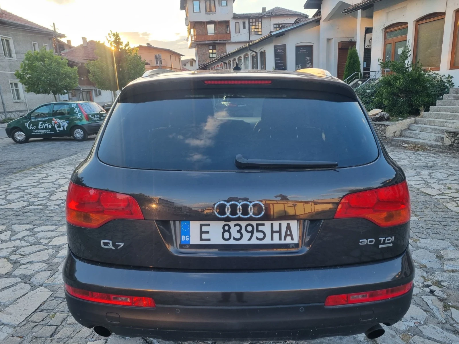 Audi Q7 7 местен 4х4 - ЛИЗИНГ, снимка 5 - Автомобили и джипове - 56132893