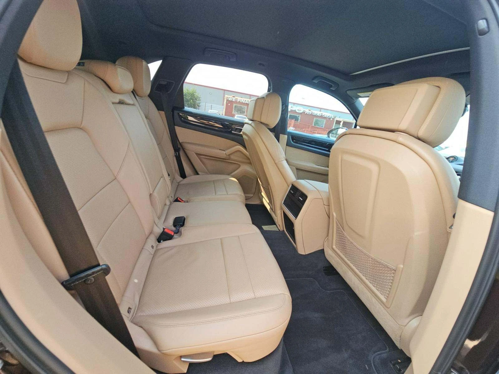 Porsche Cayenne, снимка 13 - Автомобили и джипове - 56443220