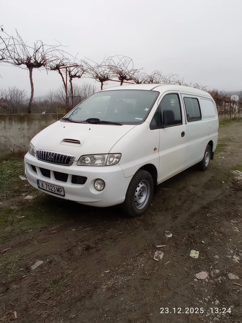 Hyundai H1 Товаропътнически, снимка 2 - Бусове и автобуси - 52887473