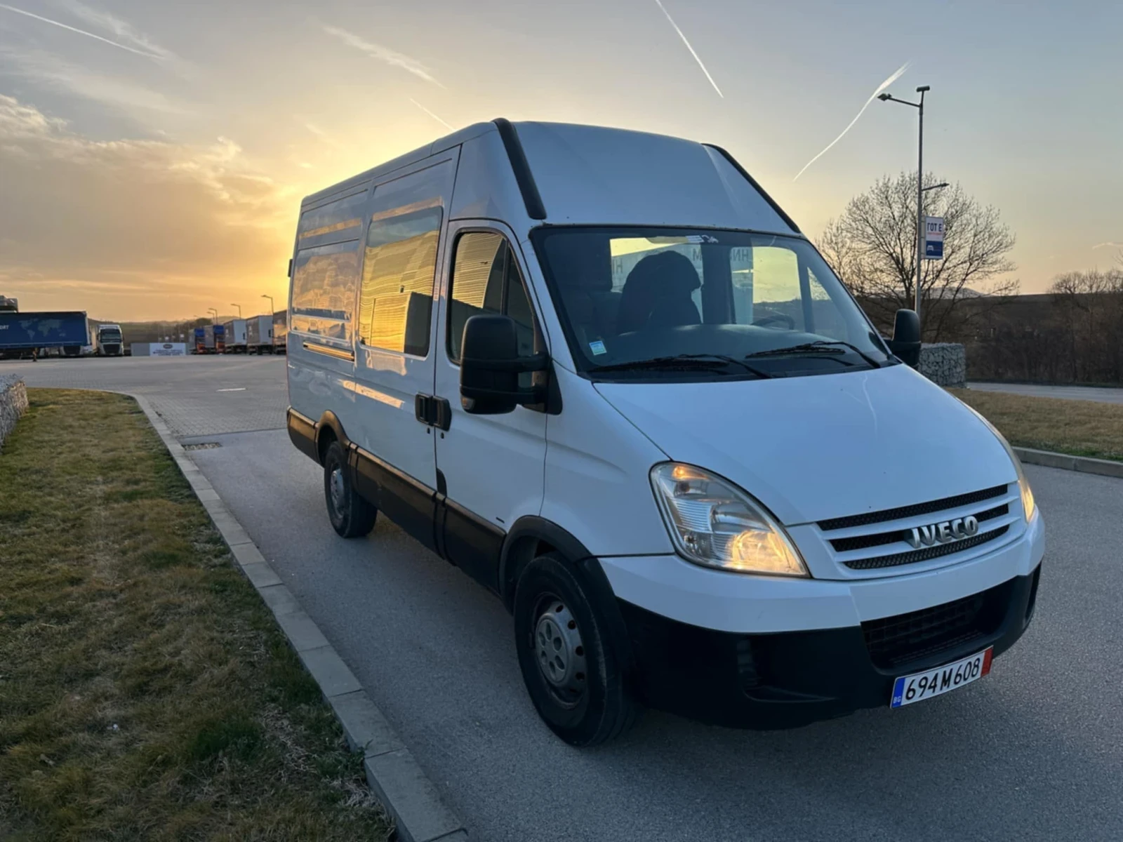 Iveco Daily Товаропътнически 6 местен 2.3 - изображение 6