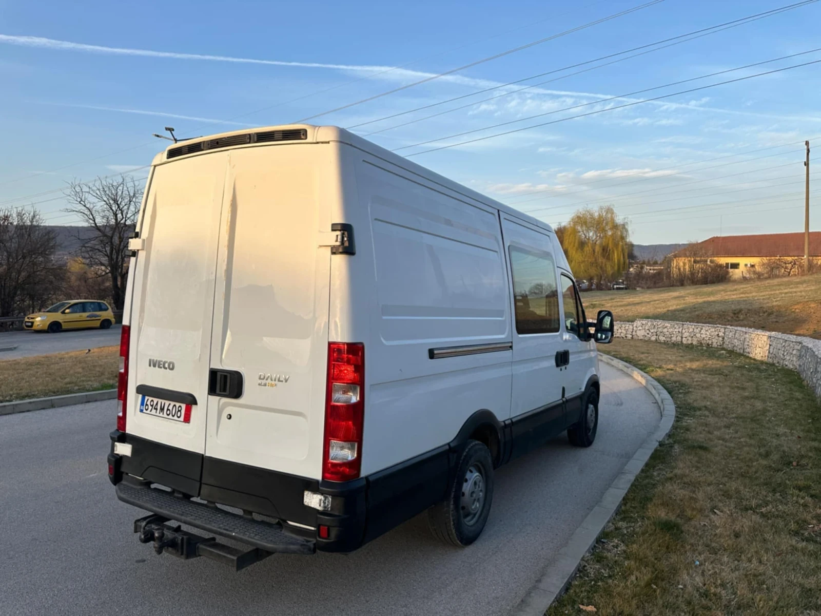 Iveco Daily Товаропътнически 6 местен 2.3 - изображение 3