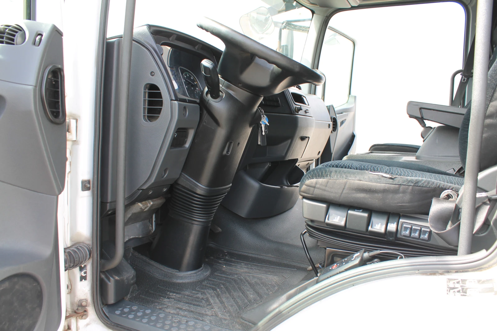 Mercedes-Benz Atego 1221, снимка 8 - Камиони - 52090687