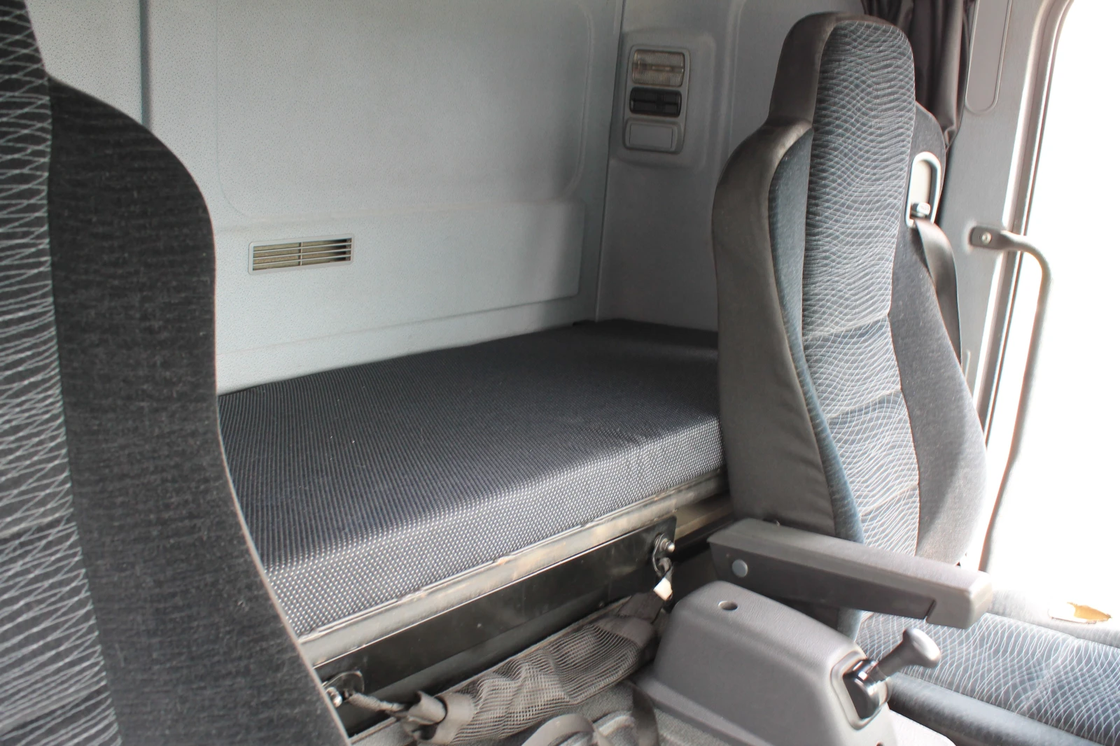 Mercedes-Benz Atego 1221, снимка 9 - Камиони - 52090687