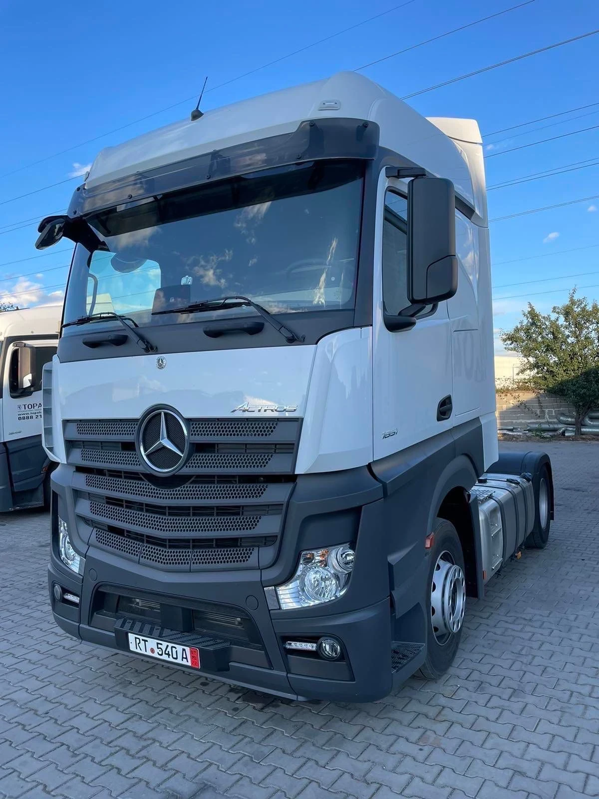 Mercedes-Benz Actros 1851