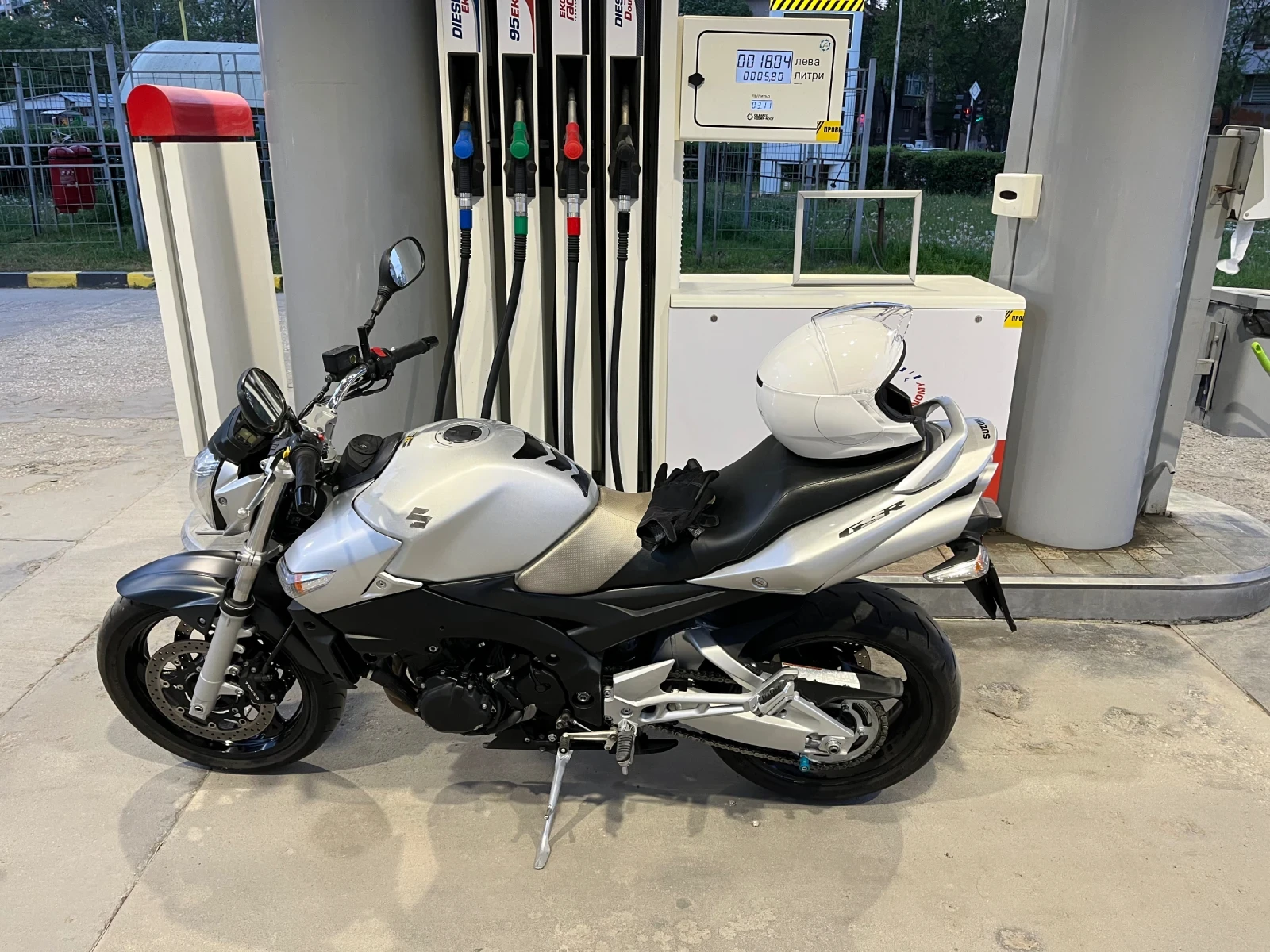 Suzuki Gsr, снимка 12 - Мотоциклети и мототехника - 56554533