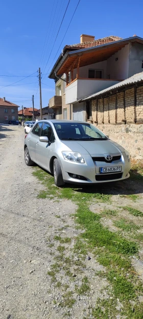 Toyota Auris, снимка 2