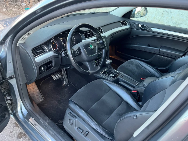 Skoda Superb 2.0TSI DSG, снимка 9 - Автомобили и джипове - 49242809