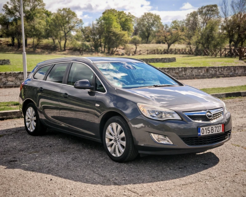 Opel Astra 1.4 ФАБРИЧНА ГАЗ, снимка 3 - Автомобили и джипове - 52072338