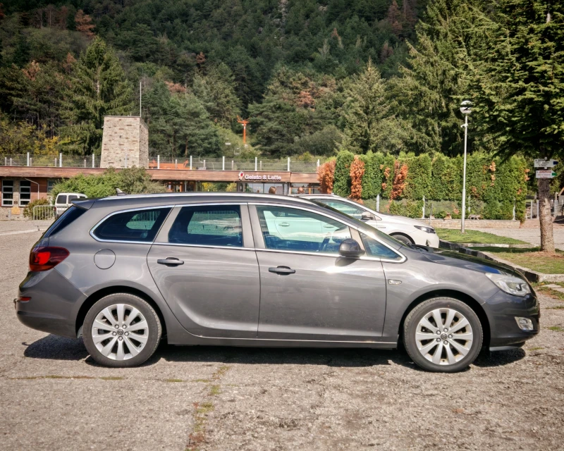 Opel Astra 1.4 ФАБРИЧНА ГАЗ, снимка 4 - Автомобили и джипове - 52072338