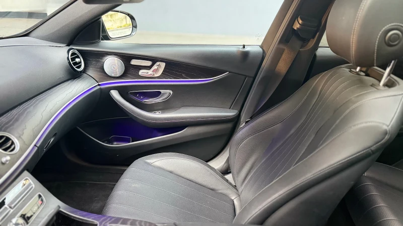 Mercedes-Benz E 400  Лизинг/AMG/Keyless/Burmester/Panorama/78000k km, снимка 14 - Автомобили и джипове - 52357115