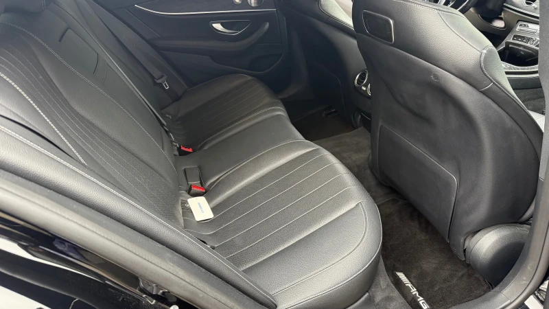 Mercedes-Benz E 400 V6 333Кс /AMG/Keyless/Burmester/Panorama/78000k km, снимка 15 - Автомобили и джипове - 53239760