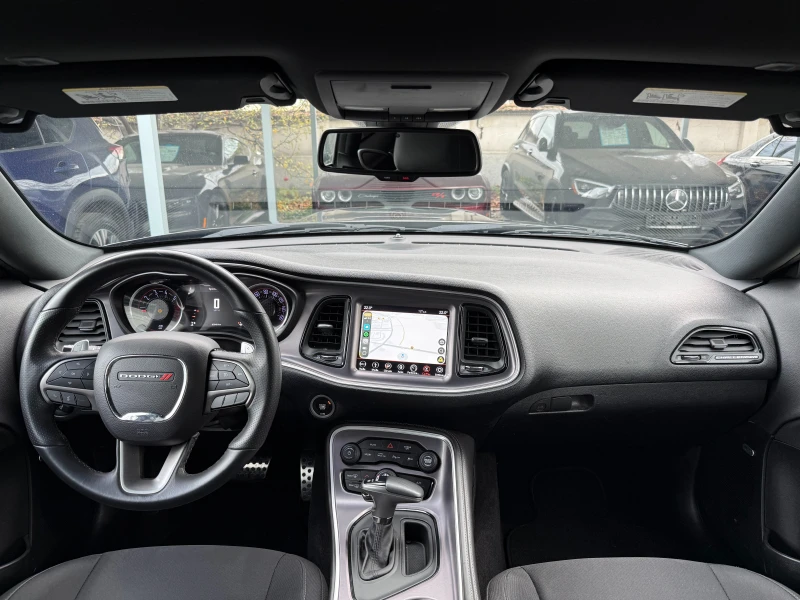 Dodge Challenger R/T 5.7 HEMI, снимка 12 - Автомобили и джипове - 52503808