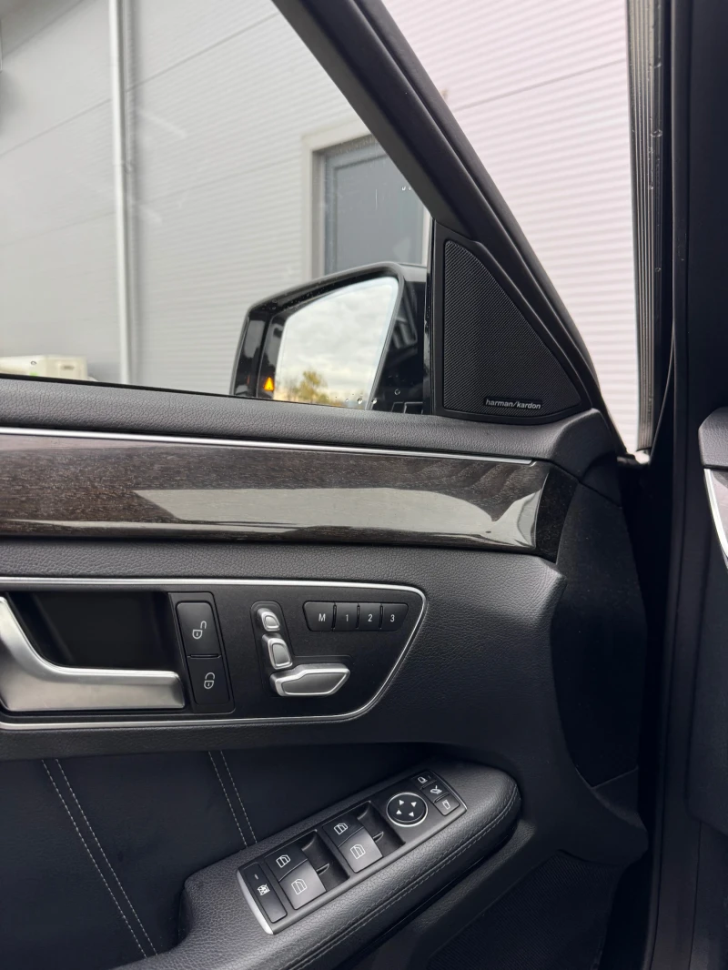 Mercedes-Benz E 350 Перфектна/FULL екстри!, снимка 11 - Автомобили и джипове - 53132415