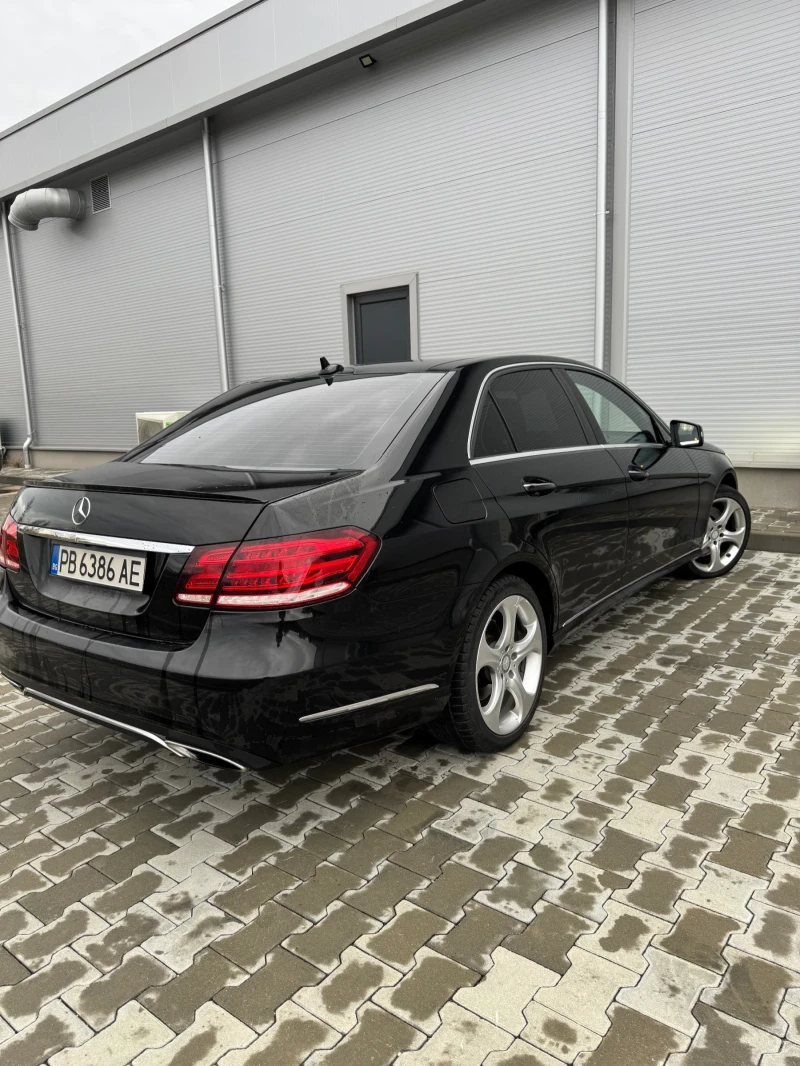 Mercedes-Benz E 350 Перфектна/FULL екстри!, снимка 4 - Автомобили и джипове - 53132415
