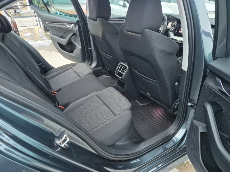 Skoda Octavia 4Х4 А/Т 150кс, снимка 10 - Автомобили и джипове - 53353226