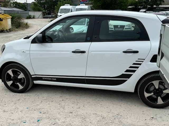 Smart Forfour, снимка 1 - Автомобили и джипове - 48095924