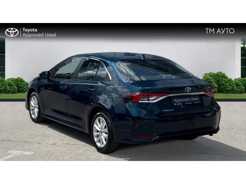 Toyota Corolla SDN 1.5 6MT EXECUTIVE MY25 - НОВА, снимка 2 - Автомобили и джипове - 54843677