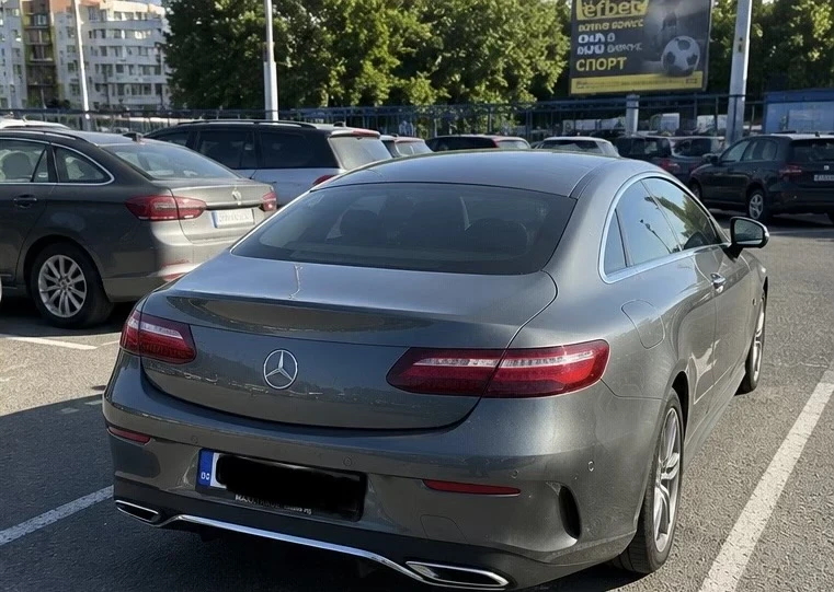 Mercedes-Benz E 220 COUPE/AMG/9G/WideSCR/HUP/DIGITAL/FULL, снимка 4 - Автомобили и джипове - 54978336