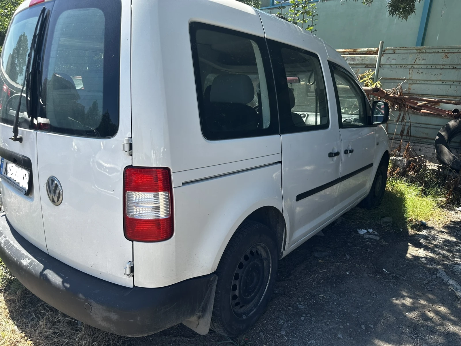 VW Caddy 2.0 - изображение 2