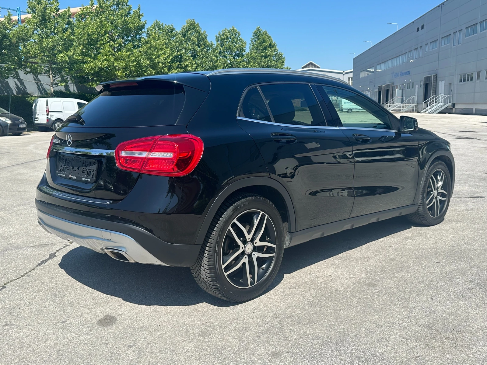 Mercedes-Benz GLA 180 CDI 109к.с. Автоматик/EURO 6B - изображение 4