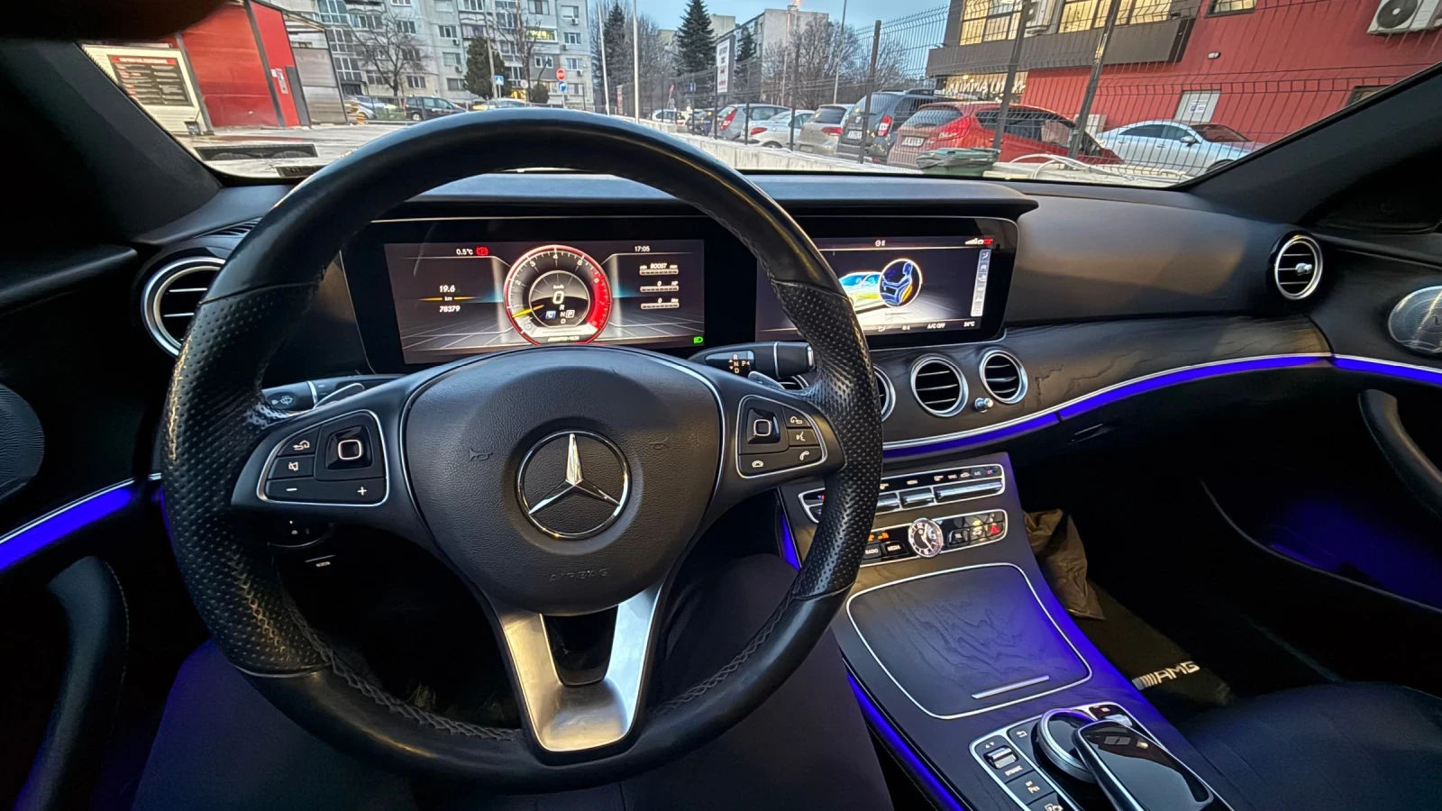 Mercedes-Benz E 400 V6 333�� /AMG/Keyless/Burmester/Panorama/78000k km | Mobile.bg � ����������� 11