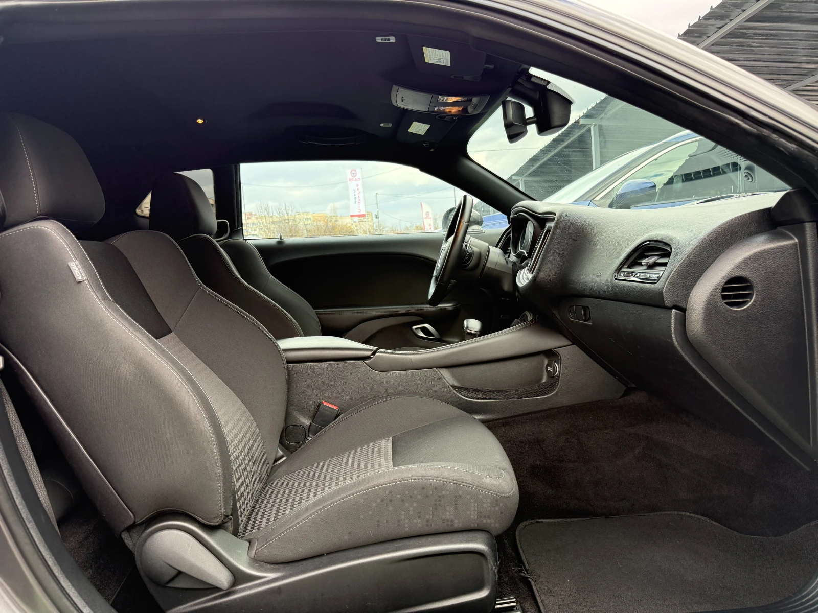 Dodge Challenger R/T 5.7 HEMI | Mobile.bg   10