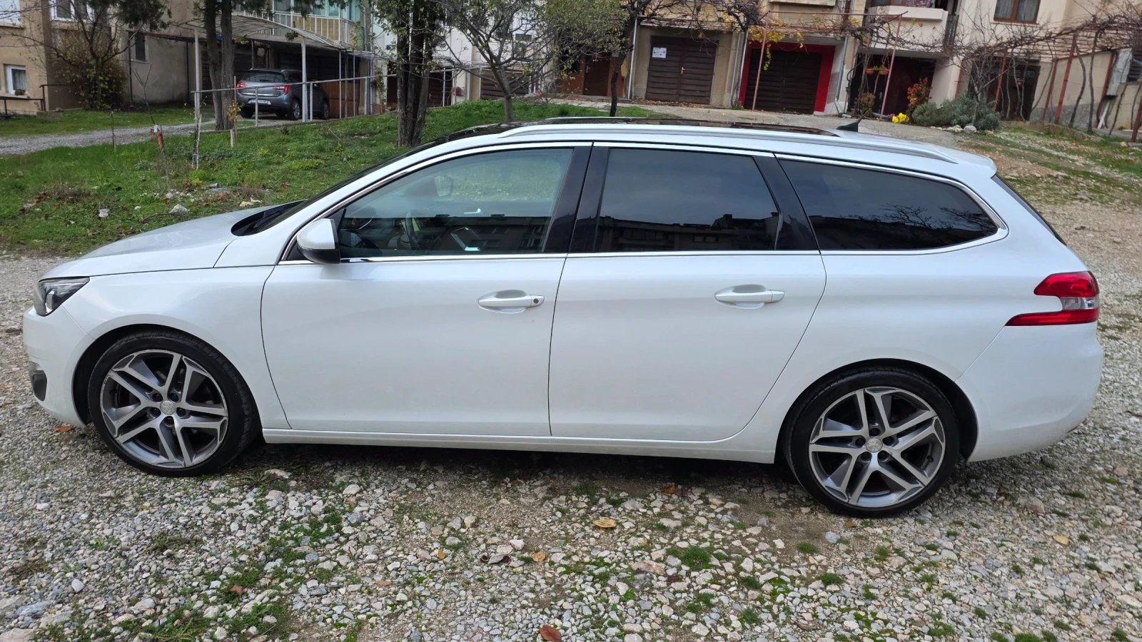 Peugeot 308 2.0 Автоматик Allure  - изображение 5