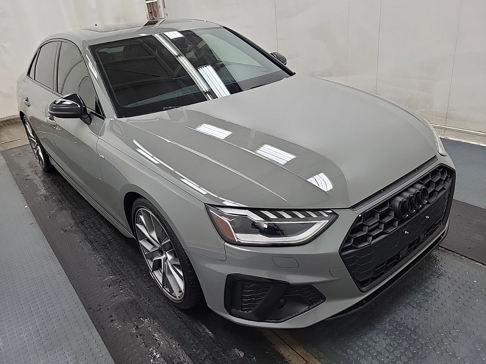 Audi A4 S LINE PRESTIGE * NARDO GRAY * CARFAX *  - изображение 2
