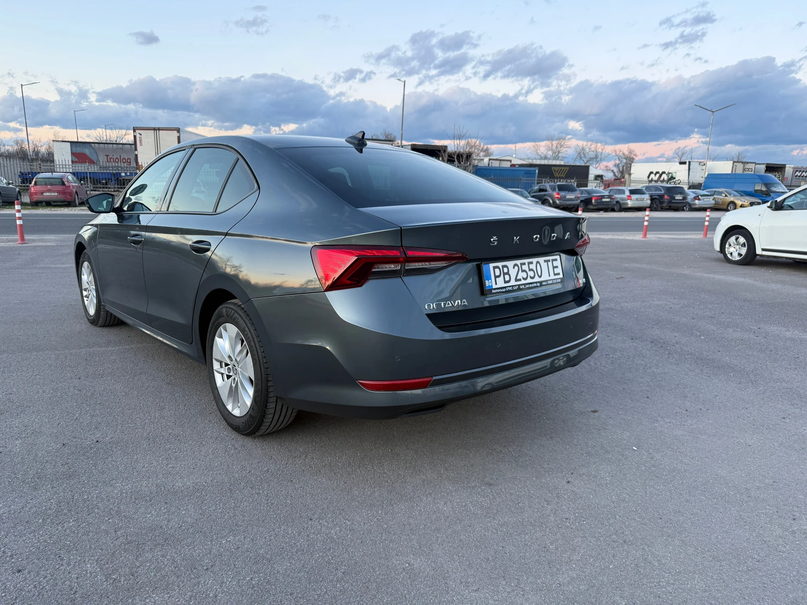 Skoda Octavia 4Х4 А/Т 150кс, снимка 3 - Автомобили и джипове - 53353226