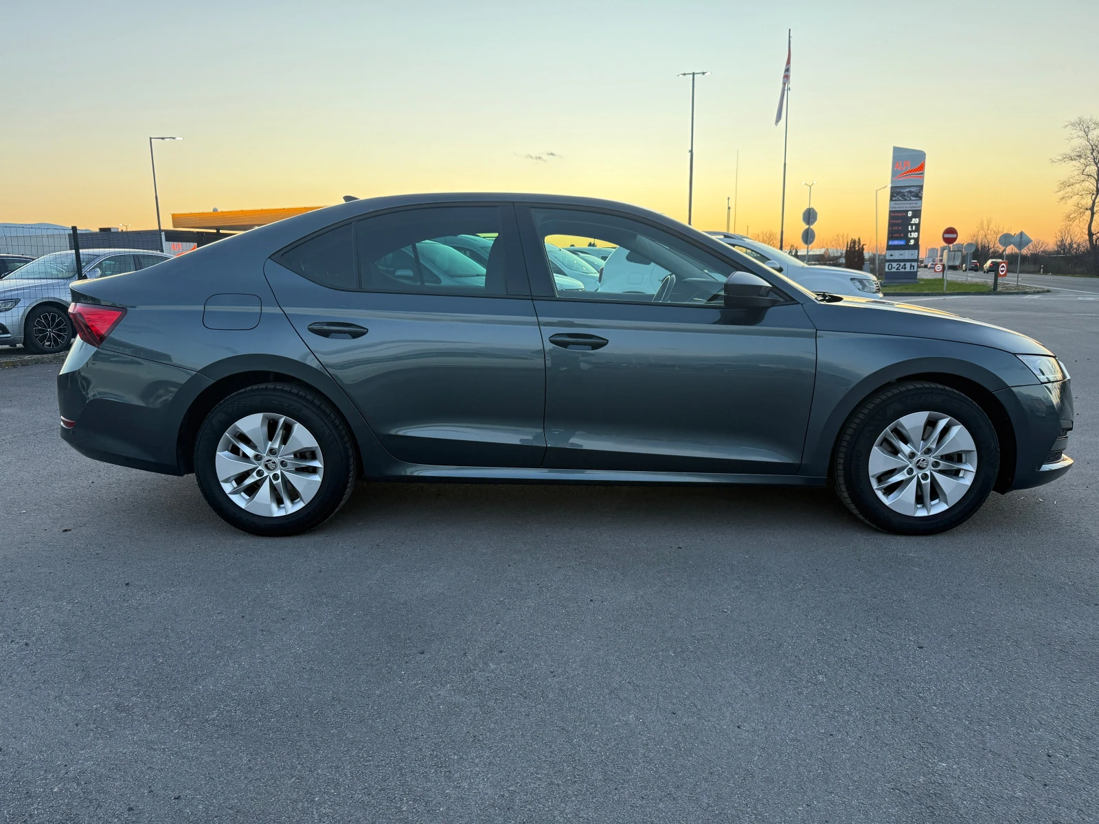 Skoda Octavia 4Х4 А/Т 150кс, снимка 6 - Автомобили и джипове - 53353226