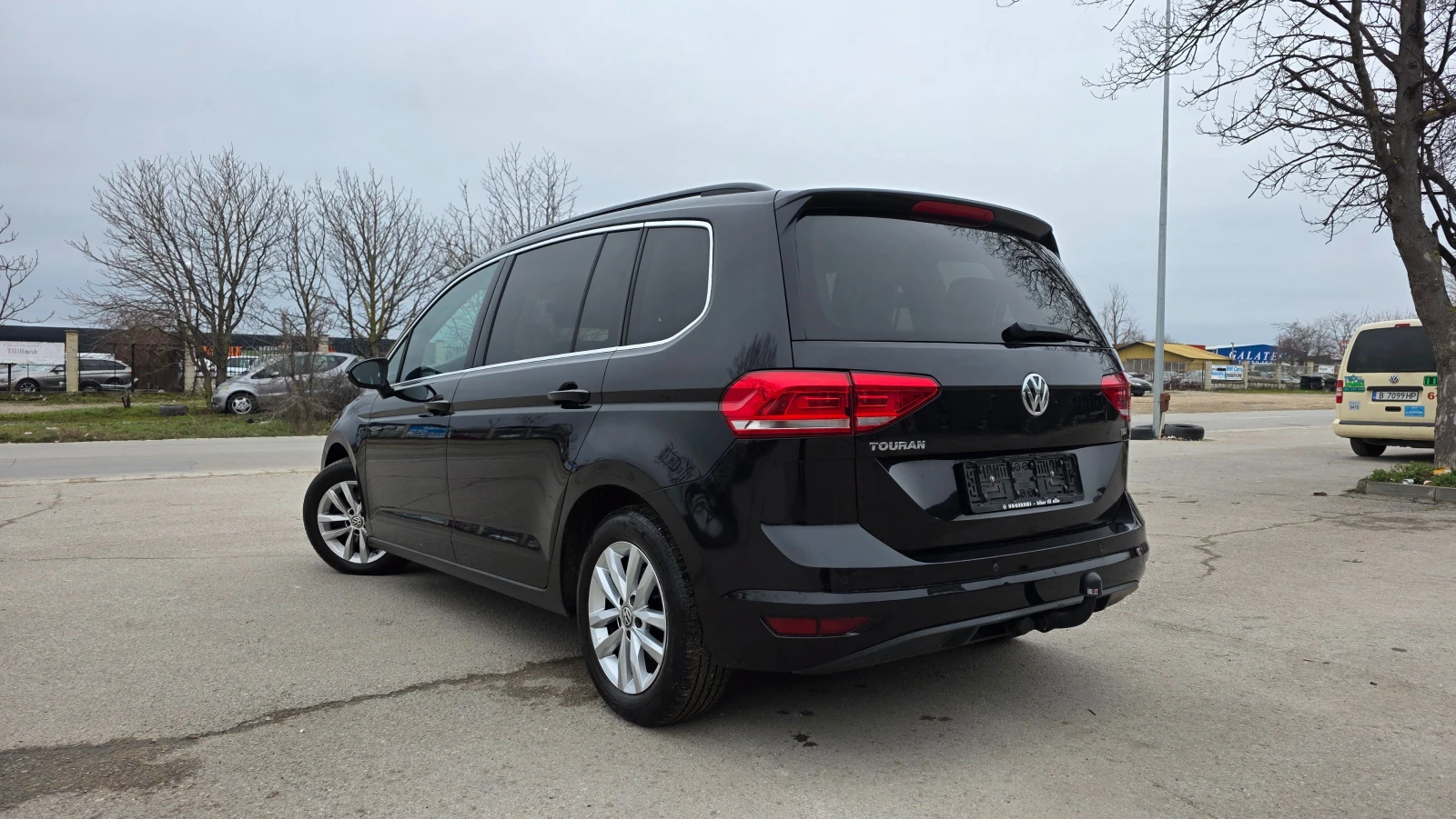 VW Touran KATO ЧИСТО НОВ/1.6d/110hp/7m - изображение 4