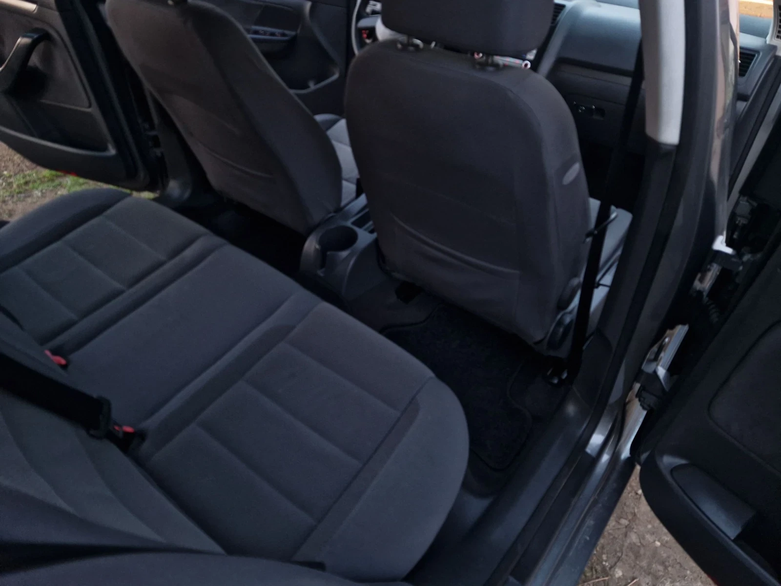 VW Golf 1.9TDI 105к.с., снимка 13 - Автомобили и джипове - 53739208