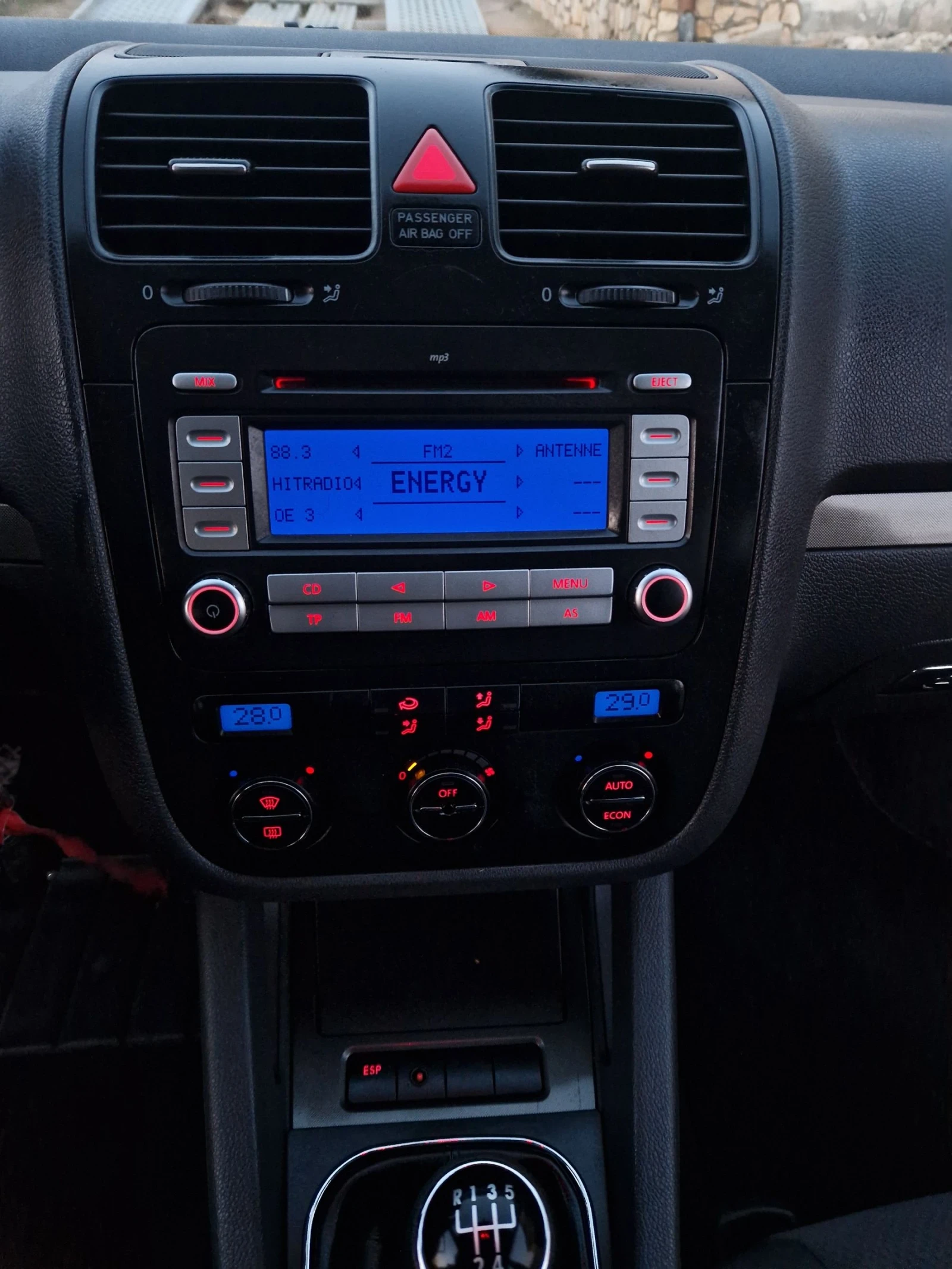 VW Golf 1.9TDI 105к.с., снимка 9 - Автомобили и джипове - 53739208