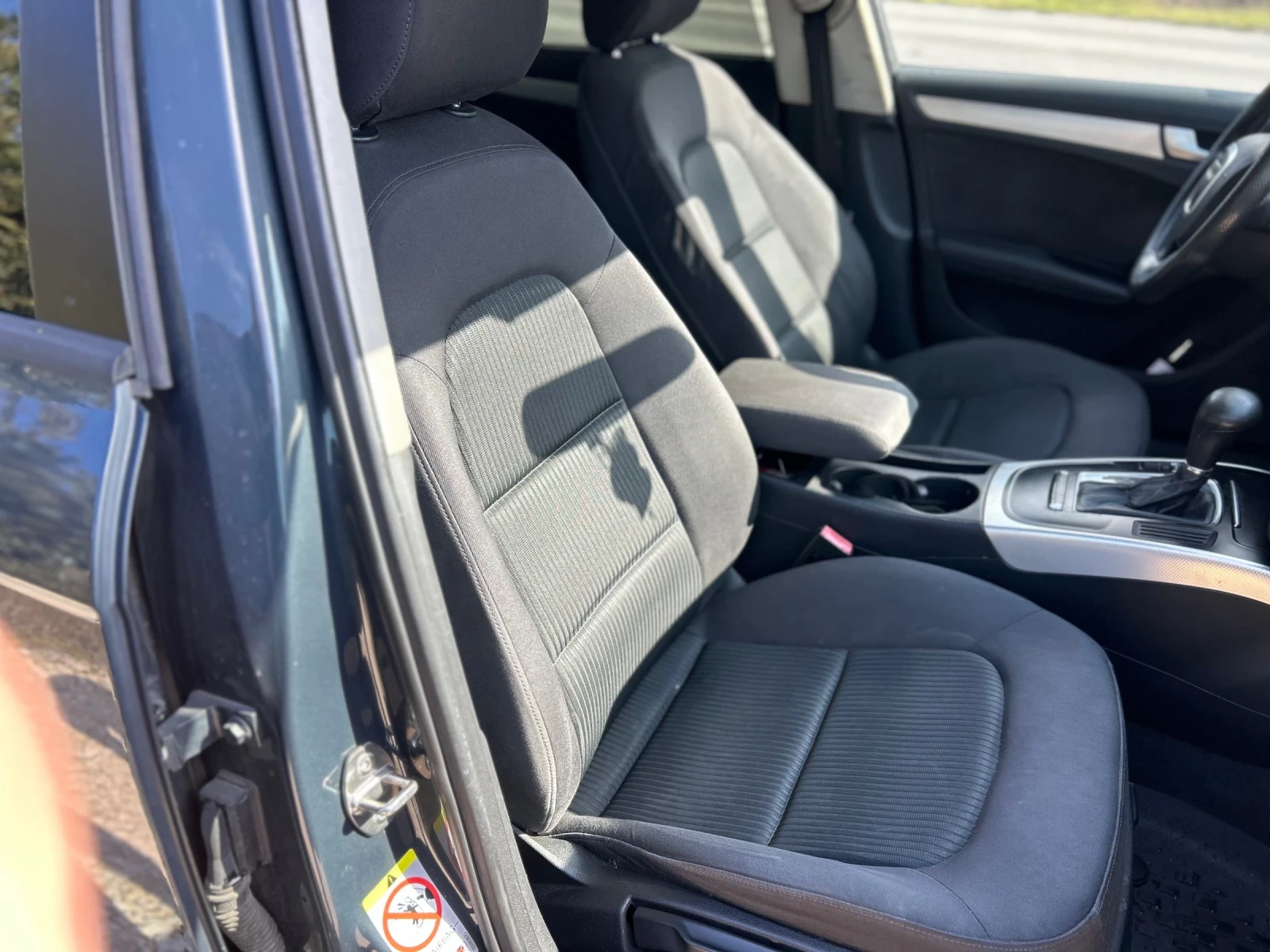 Audi A4 2.0, снимка 8 - Автомобили и джипове - 53740287