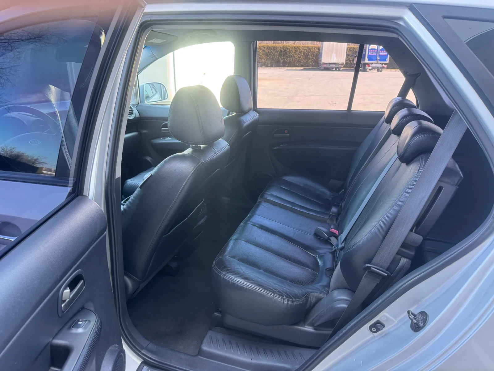 Kia Carens АВТОМАТИК!, снимка 9 - Автомобили и джипове - 53852192