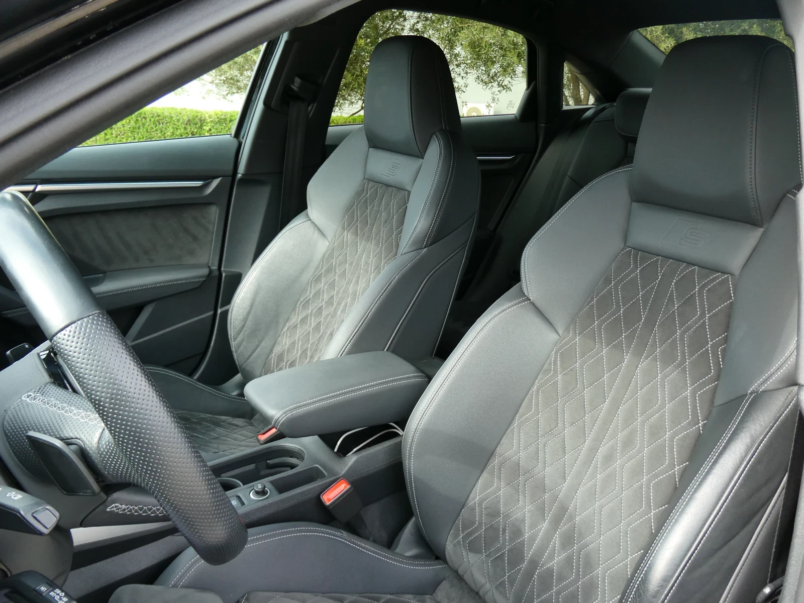 Audi A3 35 TFSI - S Line, снимка 14 - Автомобили и джипове - 53935778