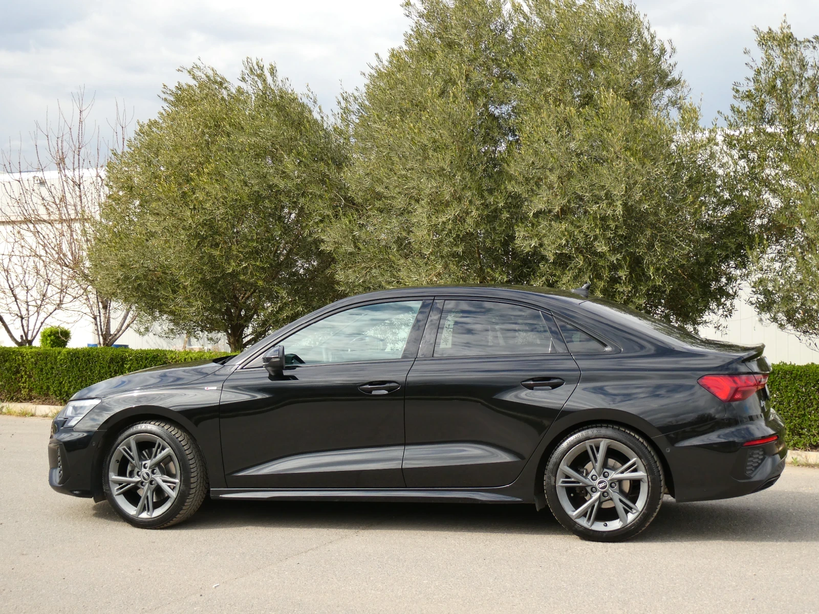 Audi A3 35 TFSI - S Line, снимка 6 - Автомобили и джипове - 53935778