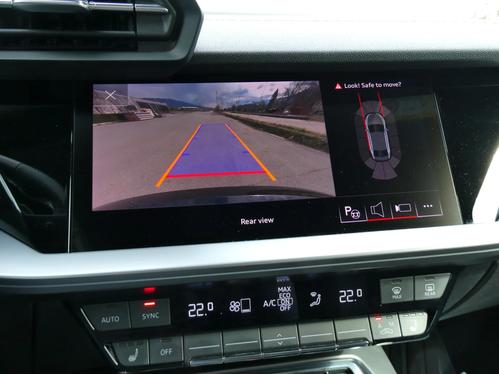 Audi A3 35 TFSI - S Line, снимка 13 - Автомобили и джипове - 53935778