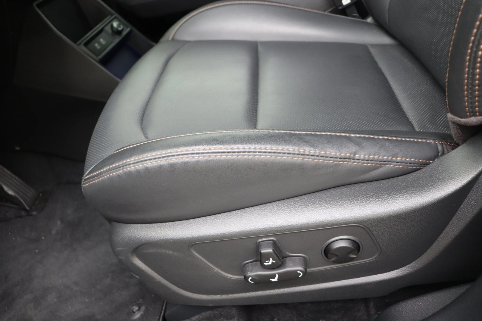 KGM Torres, снимка 14 - Автомобили и джипове - 53987495