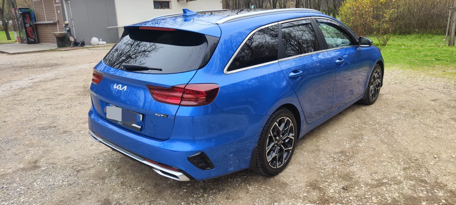 Kia Ceed SW 1.5 T-GDI 7DCT GT line, снимка 7 - Автомобили и джипове - 54063236