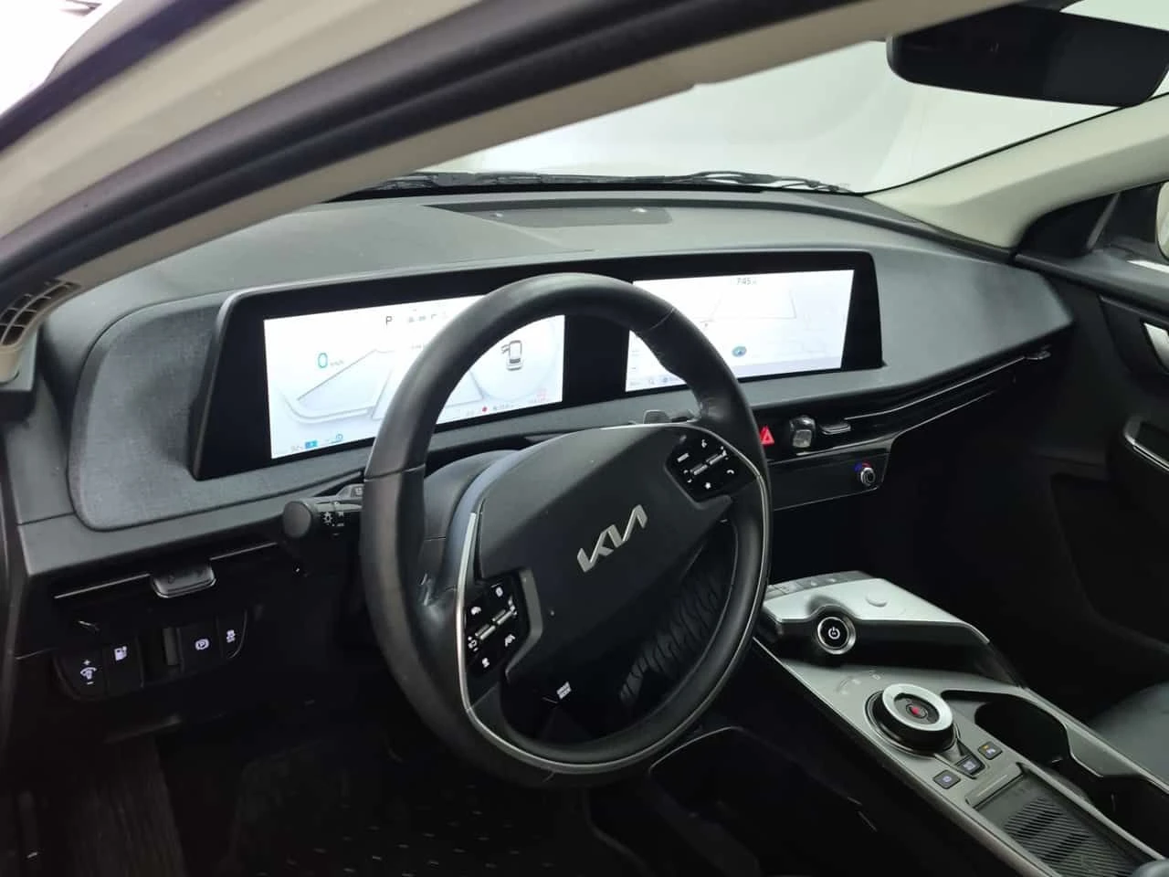 Kia EV6 4D UTILITY AWD/LAND /CARFAX/Подгрев/, снимка 10 - Автомобили и джипове - 54113194