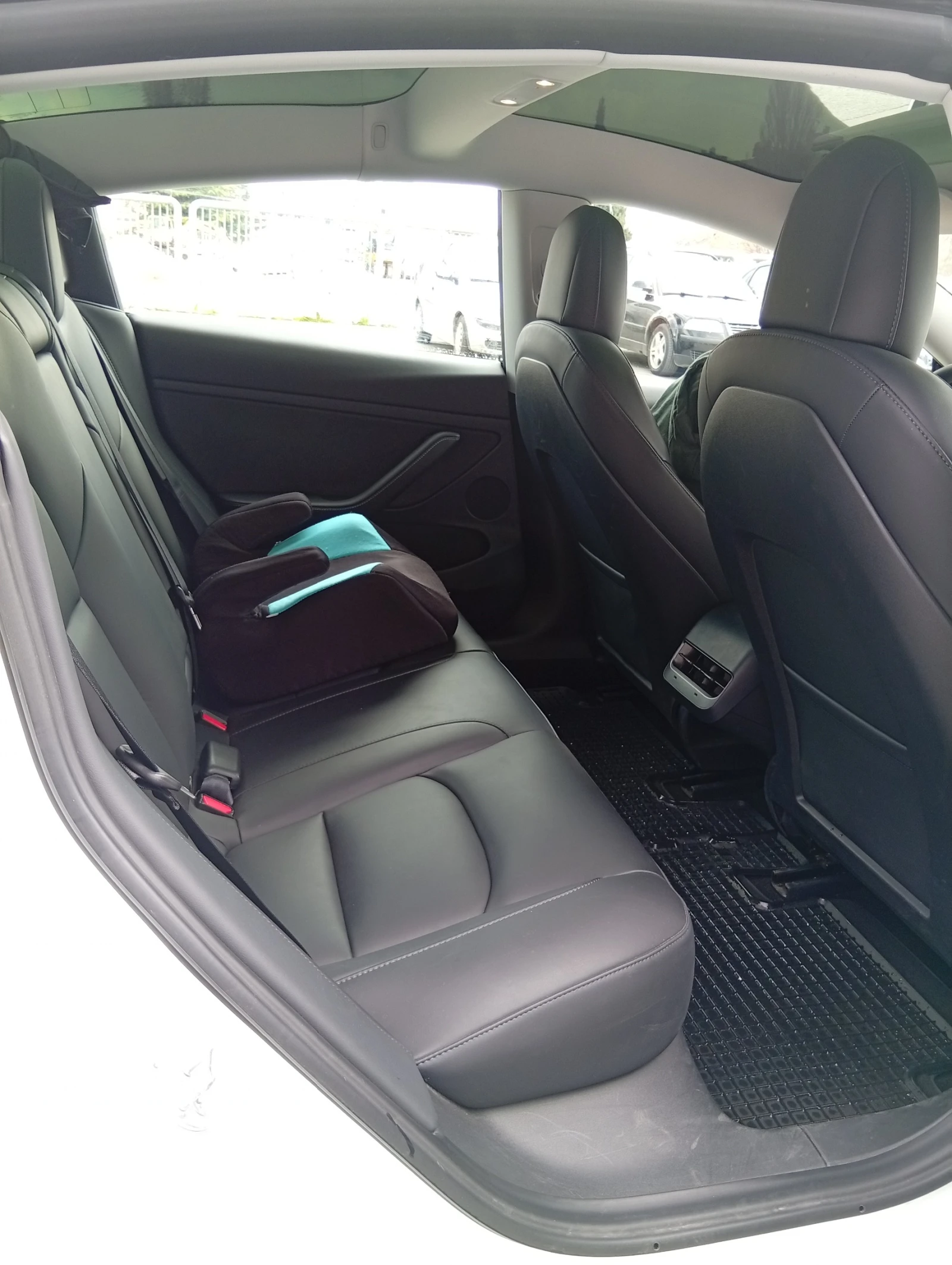 Tesla Model 3 Tesla Model 3 SR+ /LFP/Термопомпа/Гаранция/ДДС, снимка 11 - Автомобили и джипове - 54237870