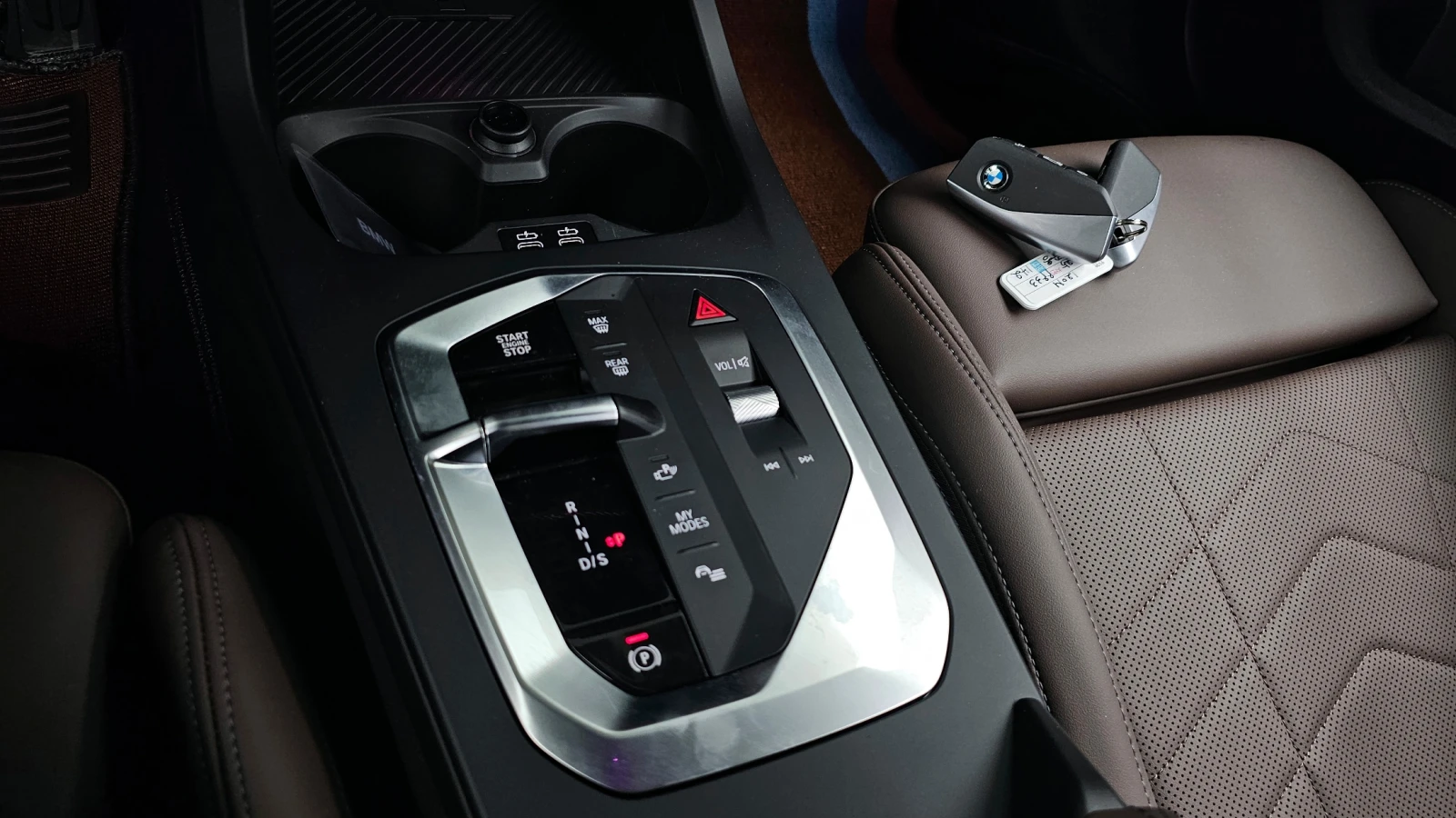 BMW 120 M * HUD * LANE ASSIST * 360 * , снимка 9 - Автомобили и джипове - 54486368