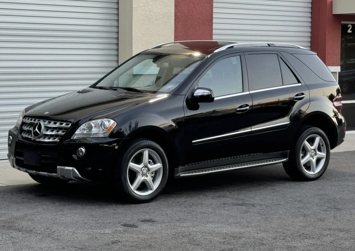 Mercedes-Benz ML 550 AMG* 4MATIC* FACELIFT* HK* KEYLESS* LPG* , снимка 2 - Автомобили и джипове - 55119596