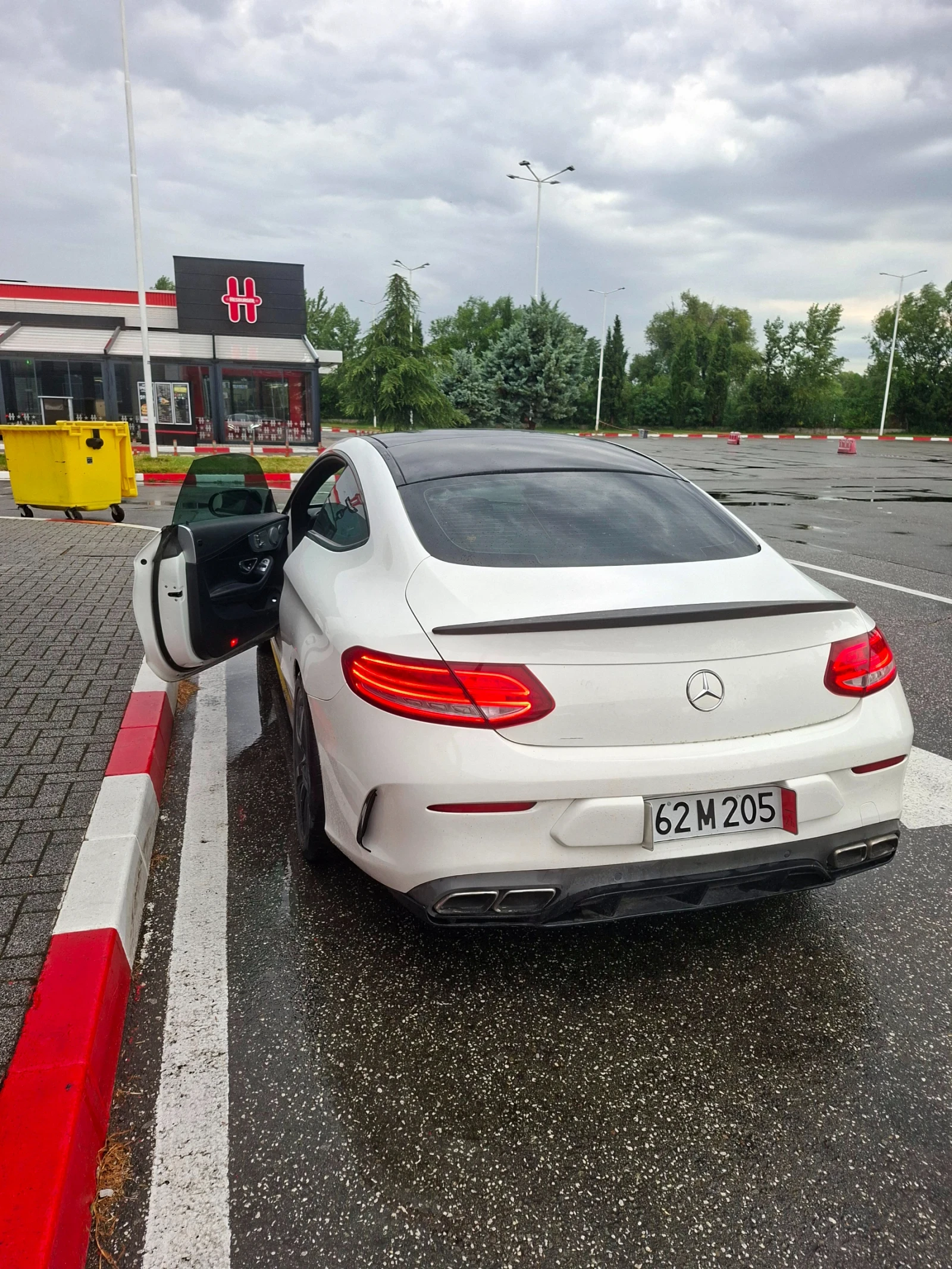 Mercedes-Benz C 300, снимка 9 - Автомобили и джипове - 55598642