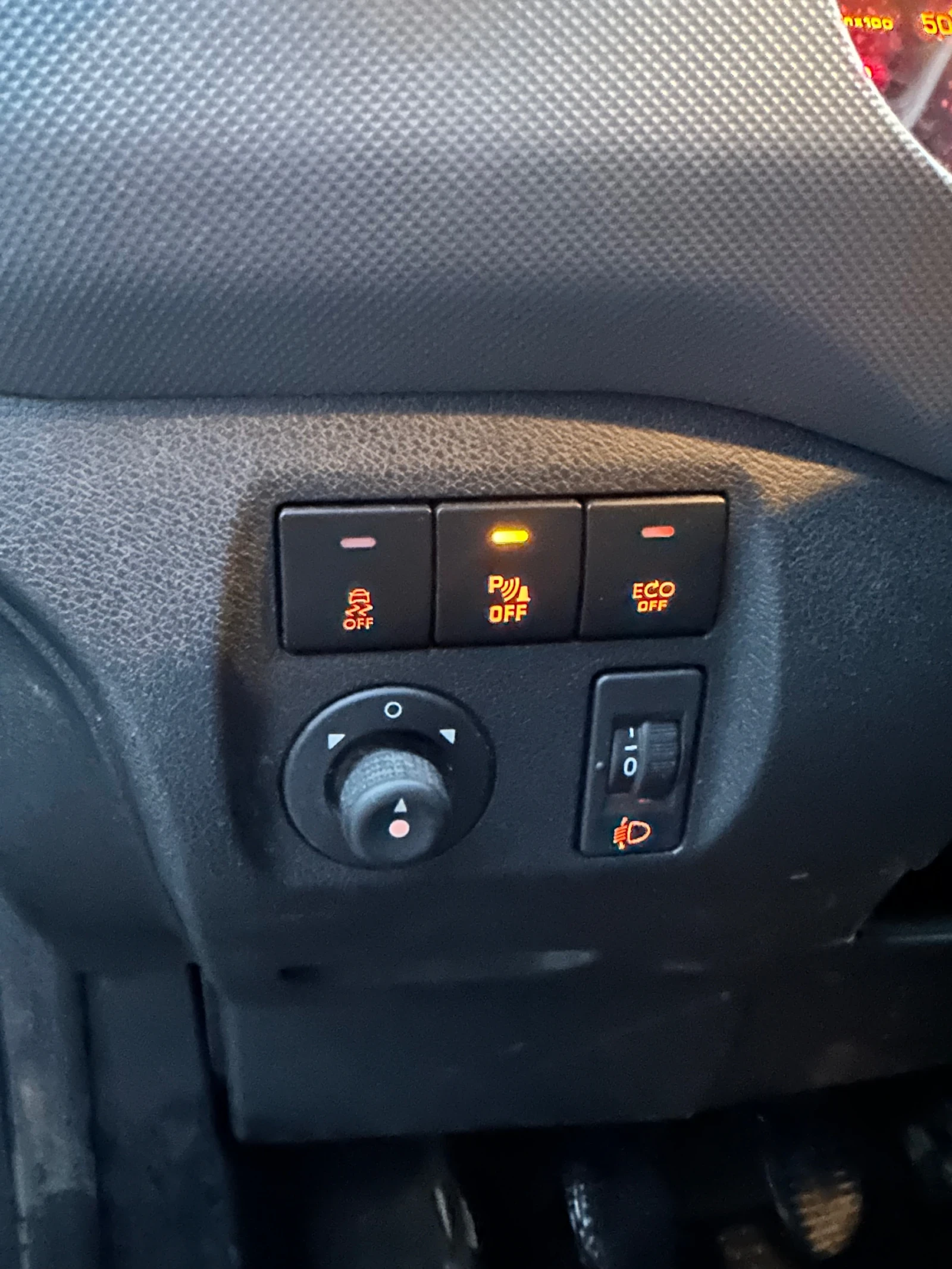 Peugeot Partner 1.6HDI euro6 Navi , снимка 11 - Автомобили и джипове - 56115363