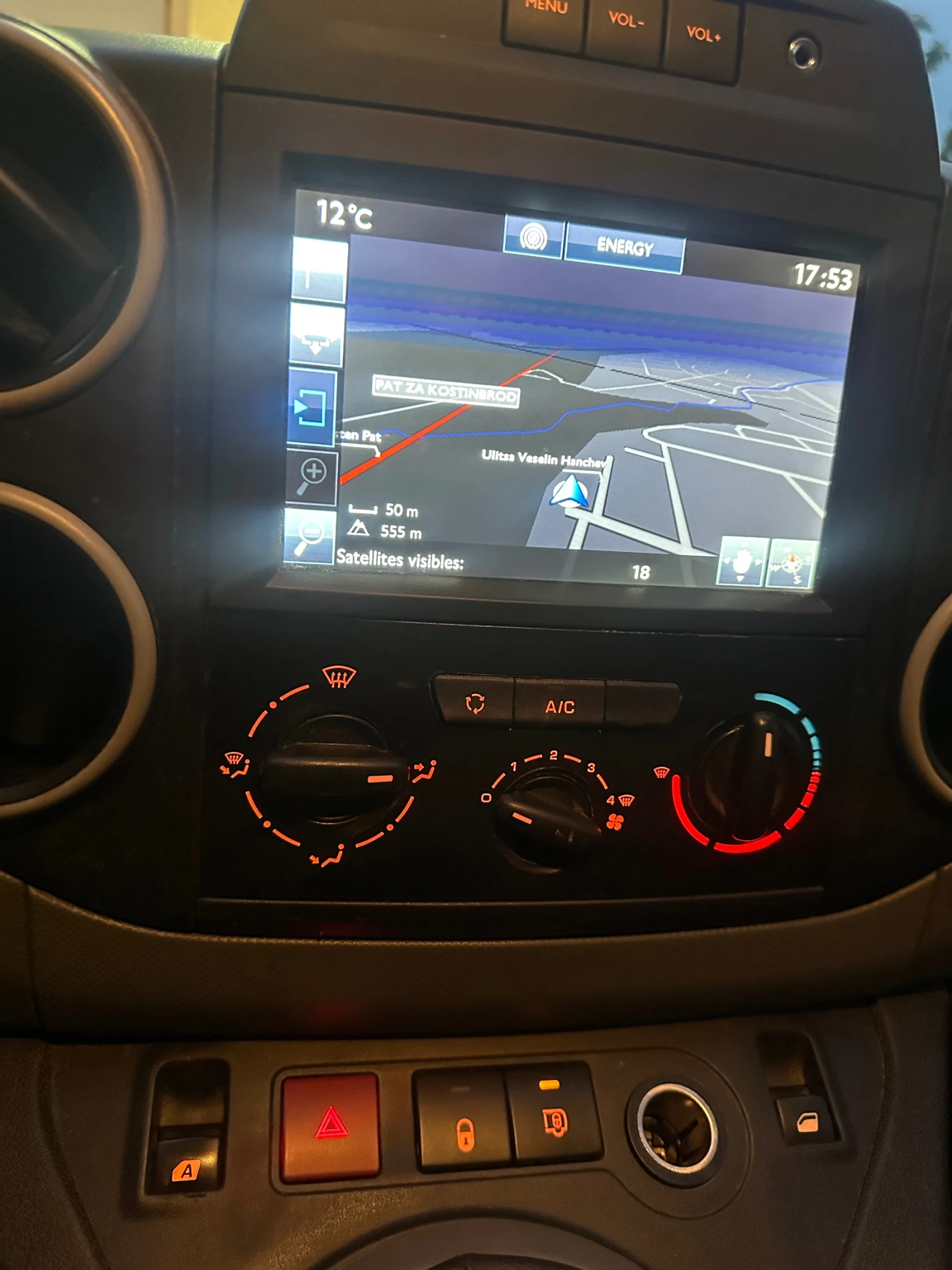 Peugeot Partner 1.6HDI euro6 Navi , снимка 14 - Автомобили и джипове - 56115363
